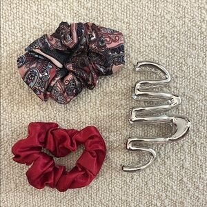 Hair clip and scrunchies